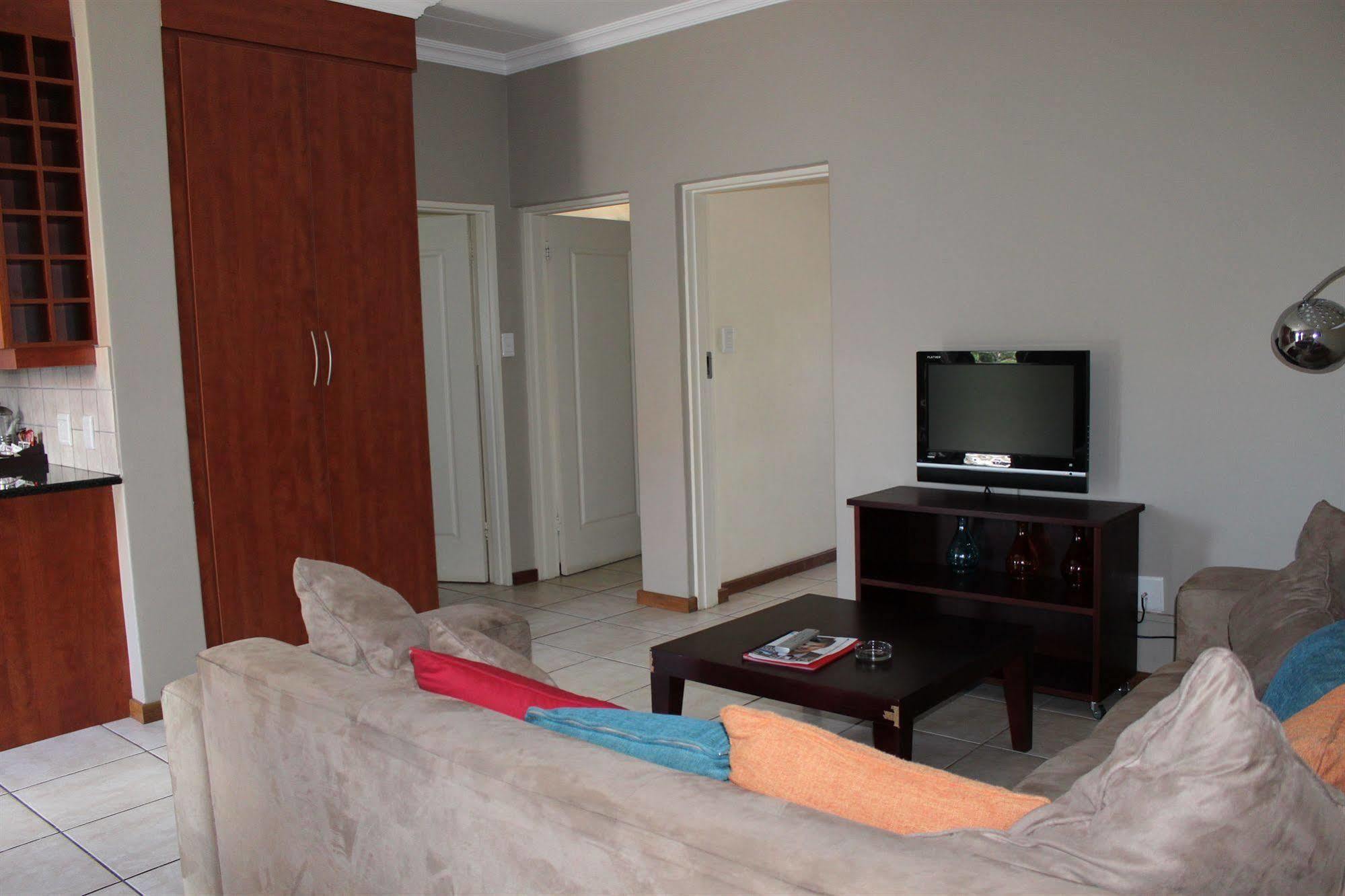 Faircity Grosvenor Gardens Pretoria-Noord Exterior foto
