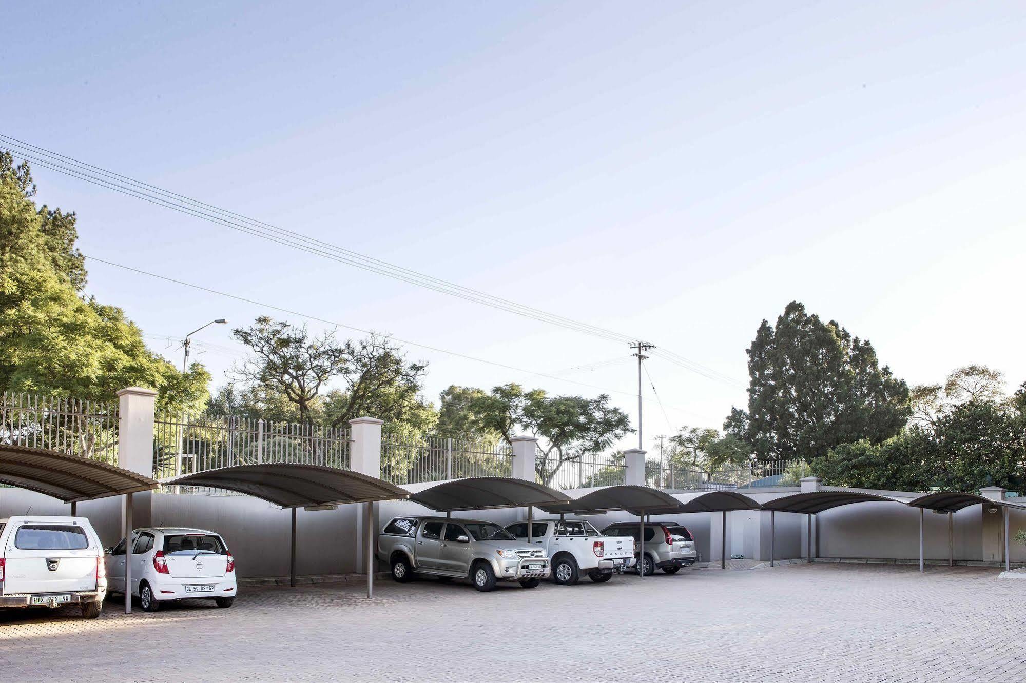 Faircity Grosvenor Gardens Pretoria-Noord Exterior foto